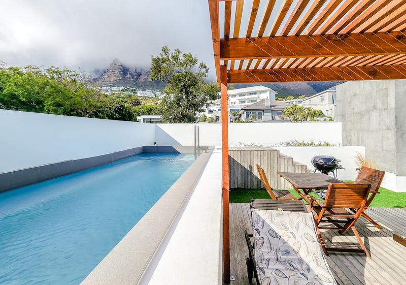 6 Bedroom Property for Sale in Camps Bay Western Cape